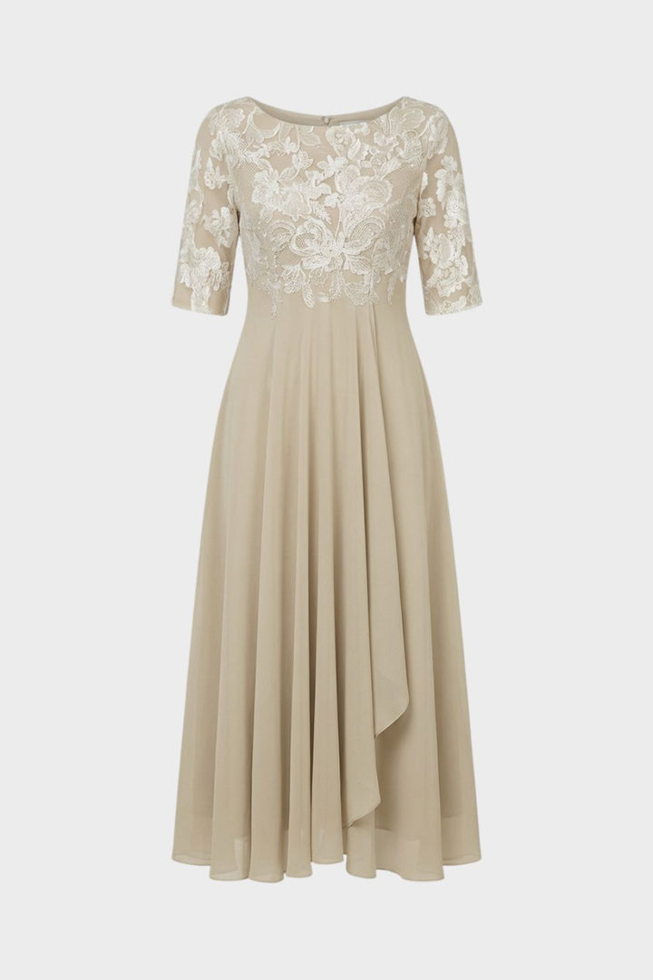 Damen Chiffon Maxikleid in Champagner mit Spitzenoberteil und 3/4-Ärmeln