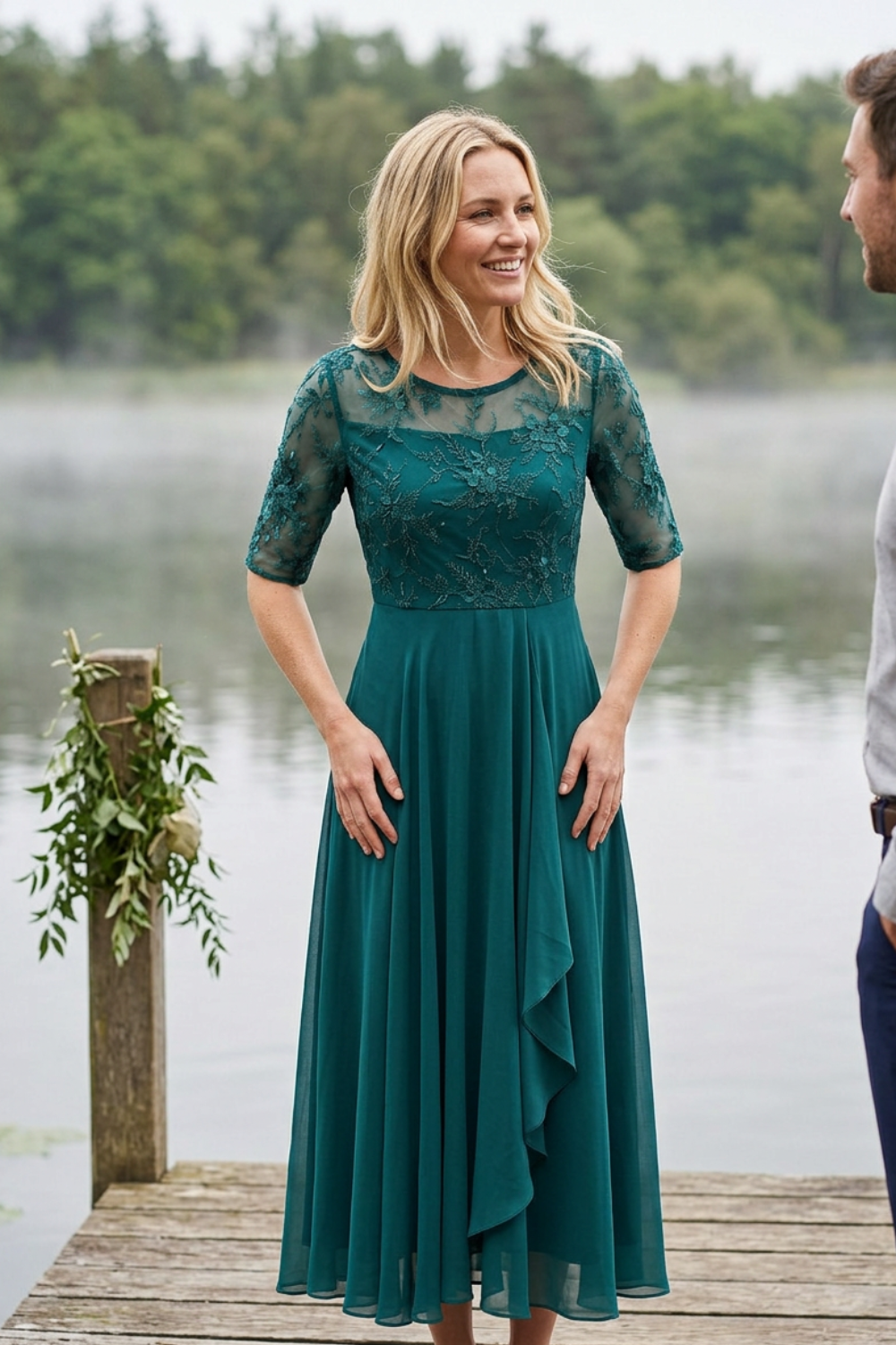Damen Chiffon Maxikleid in Champagner mit Spitzenoberteil und 3/4-Ärmeln