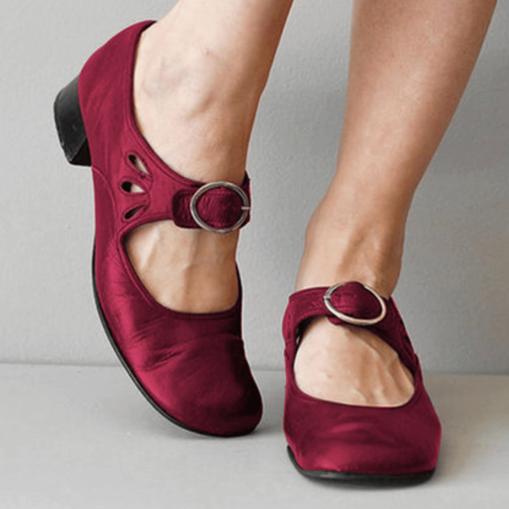 Damen Velours-Pantolette – Sicht von oben mit geschlossenem Spann