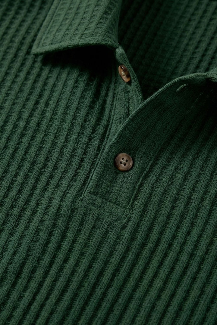 Herren Ribbed Polo – Kurzarm – Profil-Ansicht